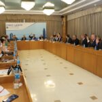 Жаркая дискуссия на заседании Приморской краевой трехсторонней комиссии